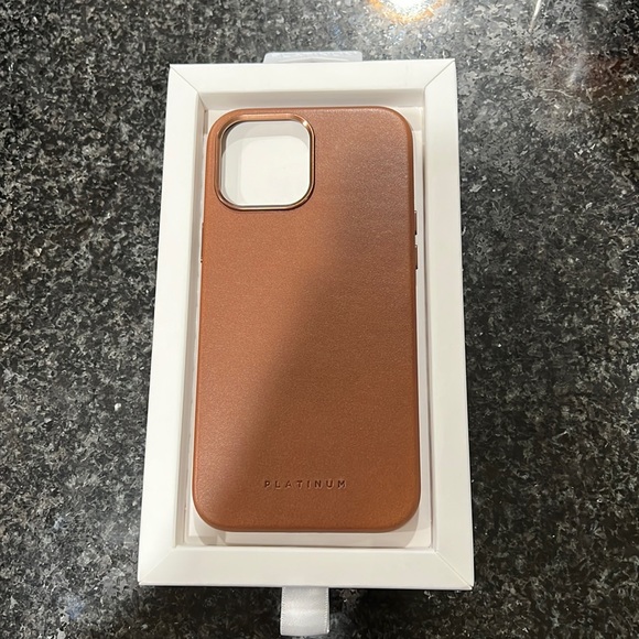 iPhone 12 Pro Max leather case - Picture 1 of 1